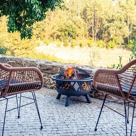 Refugio Com Jardim Perto Do