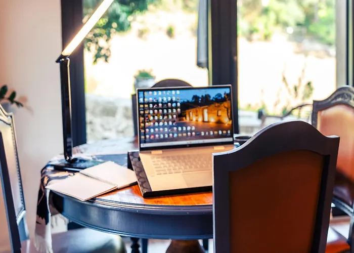 Domek alpejski Refugio Com Jardim Perto Do Porto