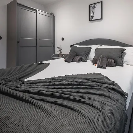 Chalet Refugio Com Jardim Perto Do *