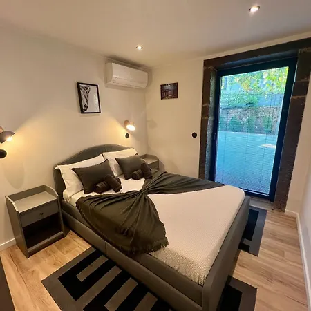 Refugio Com Jardim Perto Do * Πόρτο